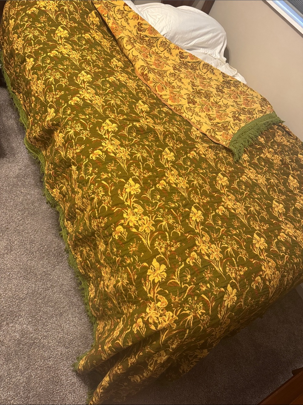 Vintage bed tapestry quilt for full size bed
